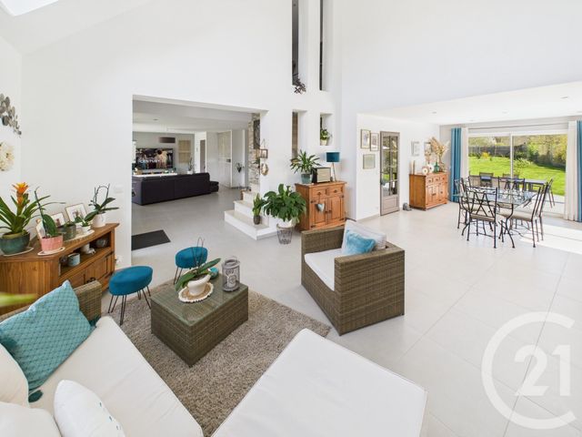 Maison à vendre - 8 pièces - 204 m2 - St Leger En Yvelines - 78 - ILE-DE-FRANCE