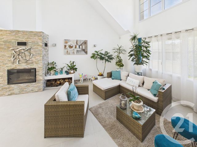 Maison à vendre - 8 pièces - 204 m2 - St Leger En Yvelines - 78 - ILE-DE-FRANCE