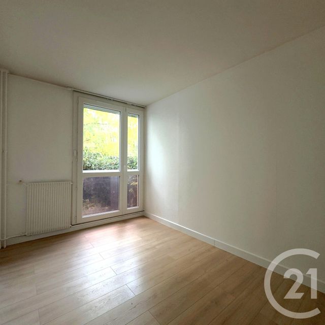 Appartement F5 à vendre - 5 pièces - 91,85 m2 - Elancourt - 78 - ILE-DE-FRANCE