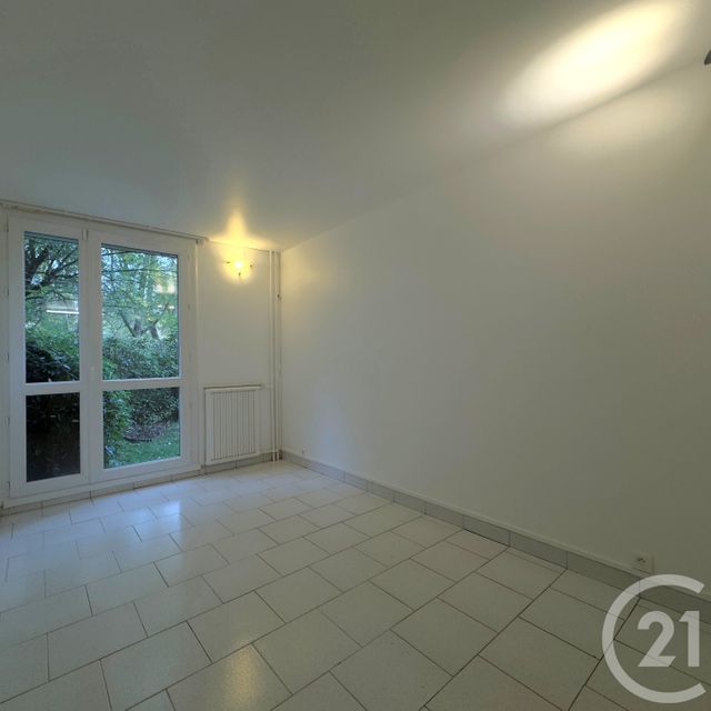 Appartement F5 à vendre - 5 pièces - 91,85 m2 - Elancourt - 78 - ILE-DE-FRANCE