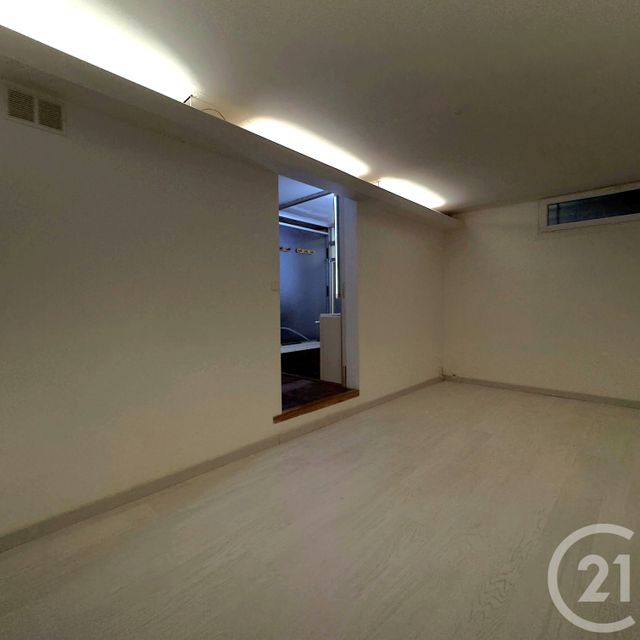 Appartement F5 à vendre - 5 pièces - 91,85 m2 - Elancourt - 78 - ILE-DE-FRANCE